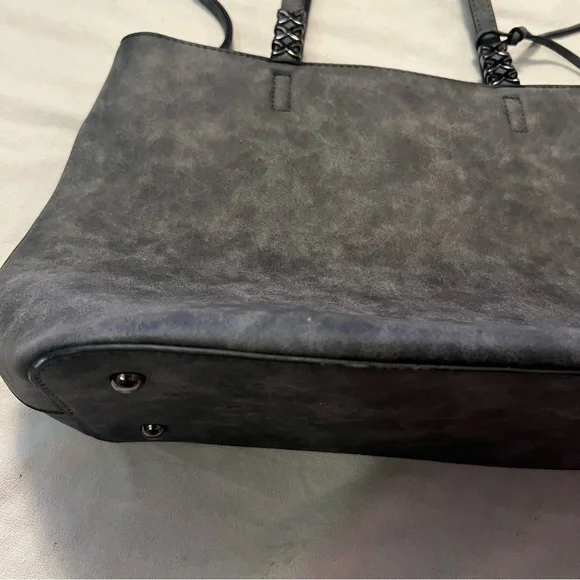 Women’s large hand bag/ tote. With medal X on the straps. - Picture 7 of 15